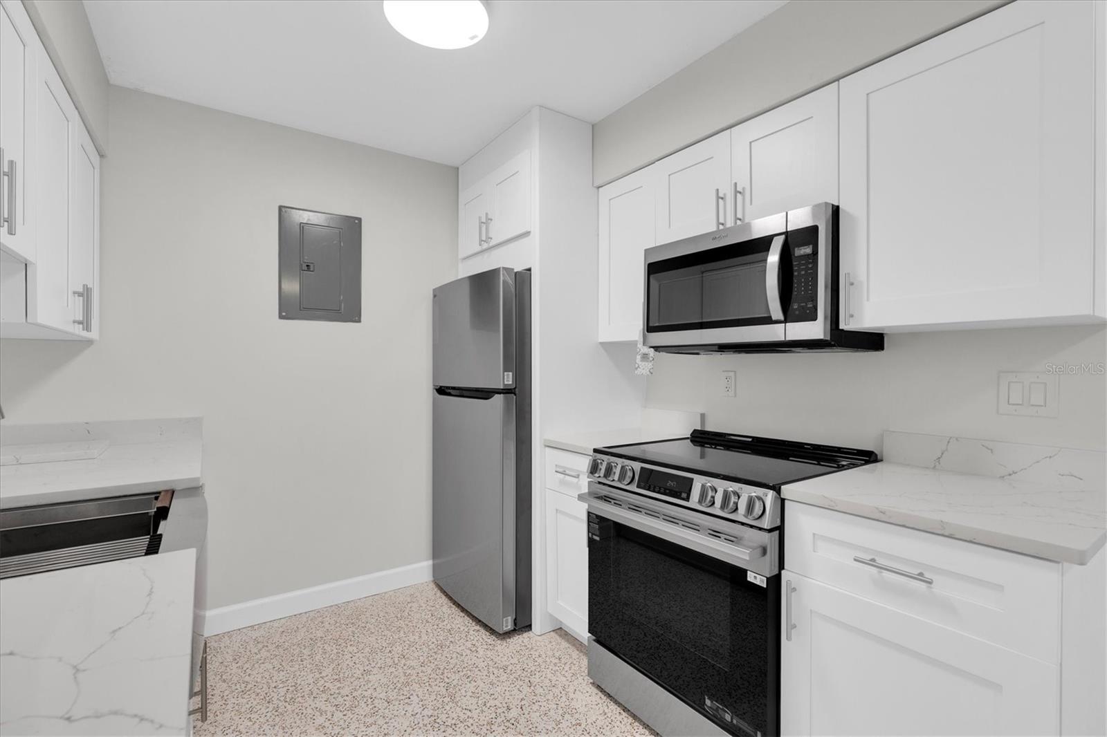 Image 9 of 20 For 121 46th Avenue 1g