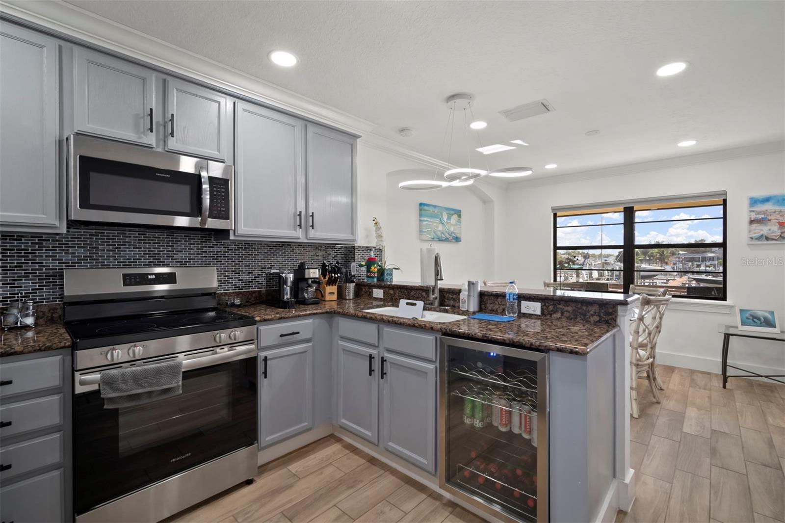 Image 21 of 72 For 634 Yardarm Drive
