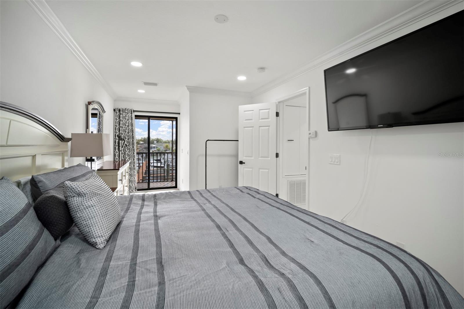 Image 63 of 72 For 634 Yardarm Drive