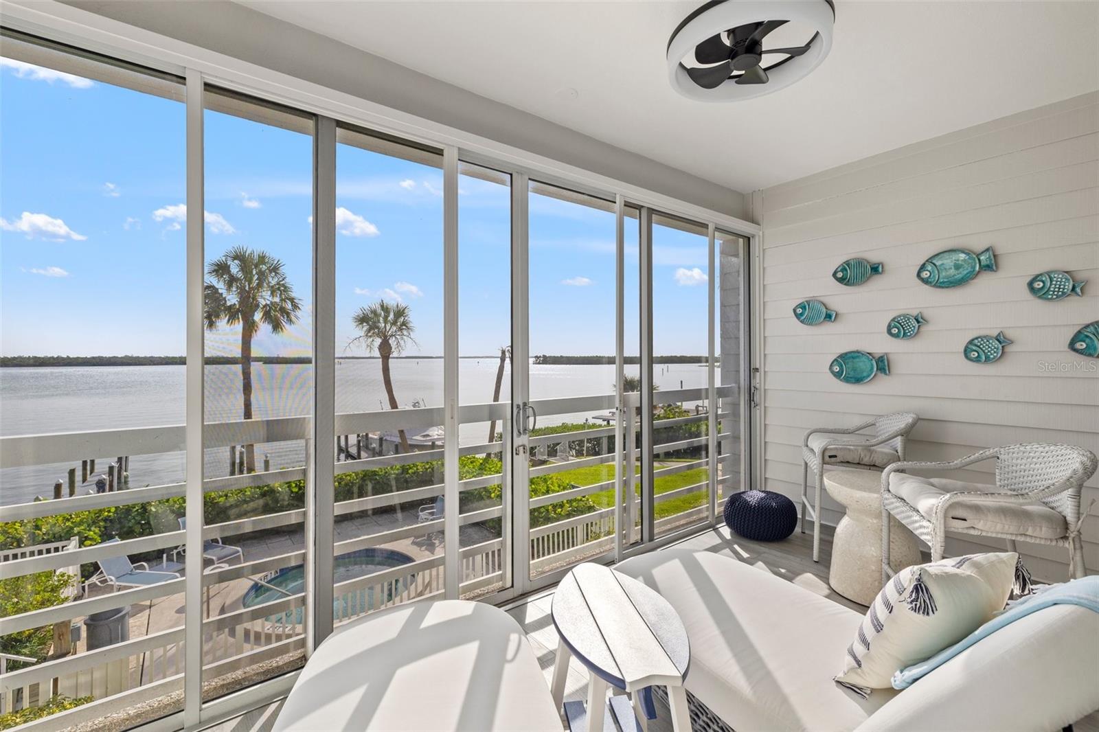 Image 11 of 27 For 615 Dream Island Place 210