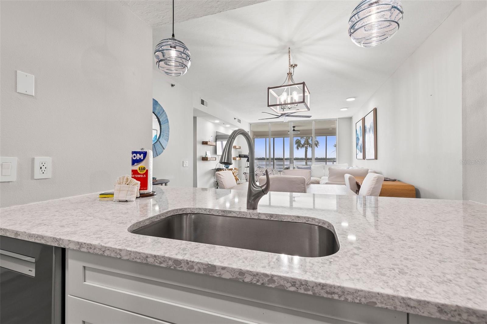 Image 5 of 27 For 615 Dream Island Place 210