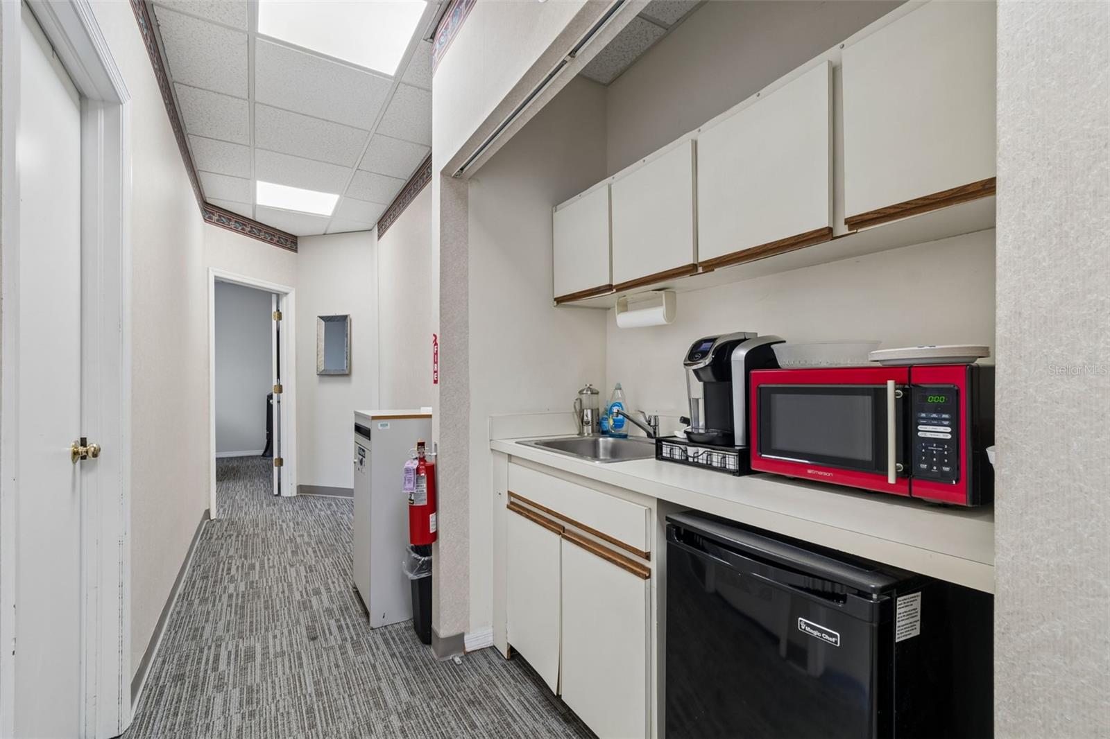 Image 11 of 28 For 611 Druid Road E 101-110