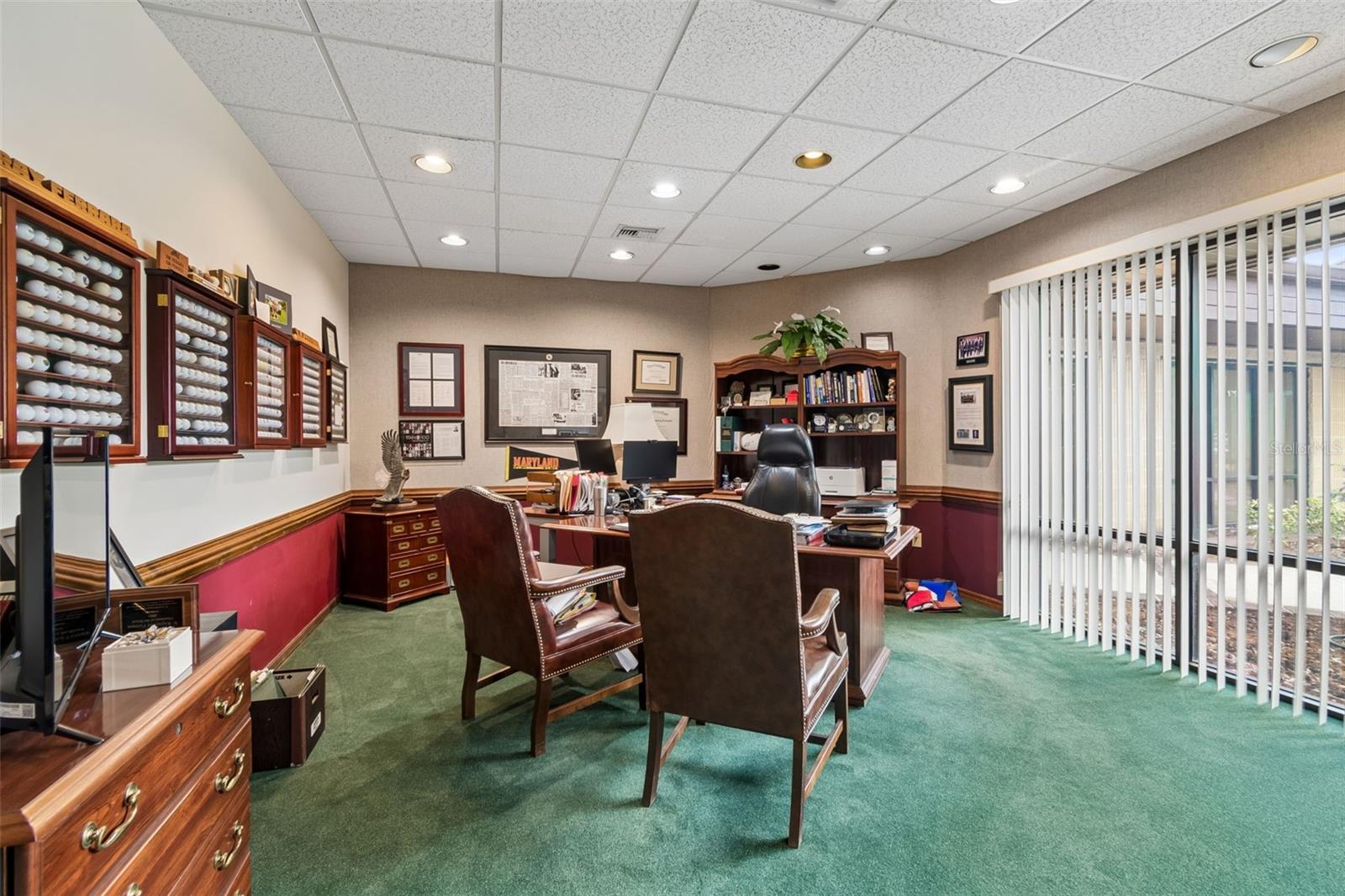 Image 12 of 28 For 611 Druid Road E 101-110