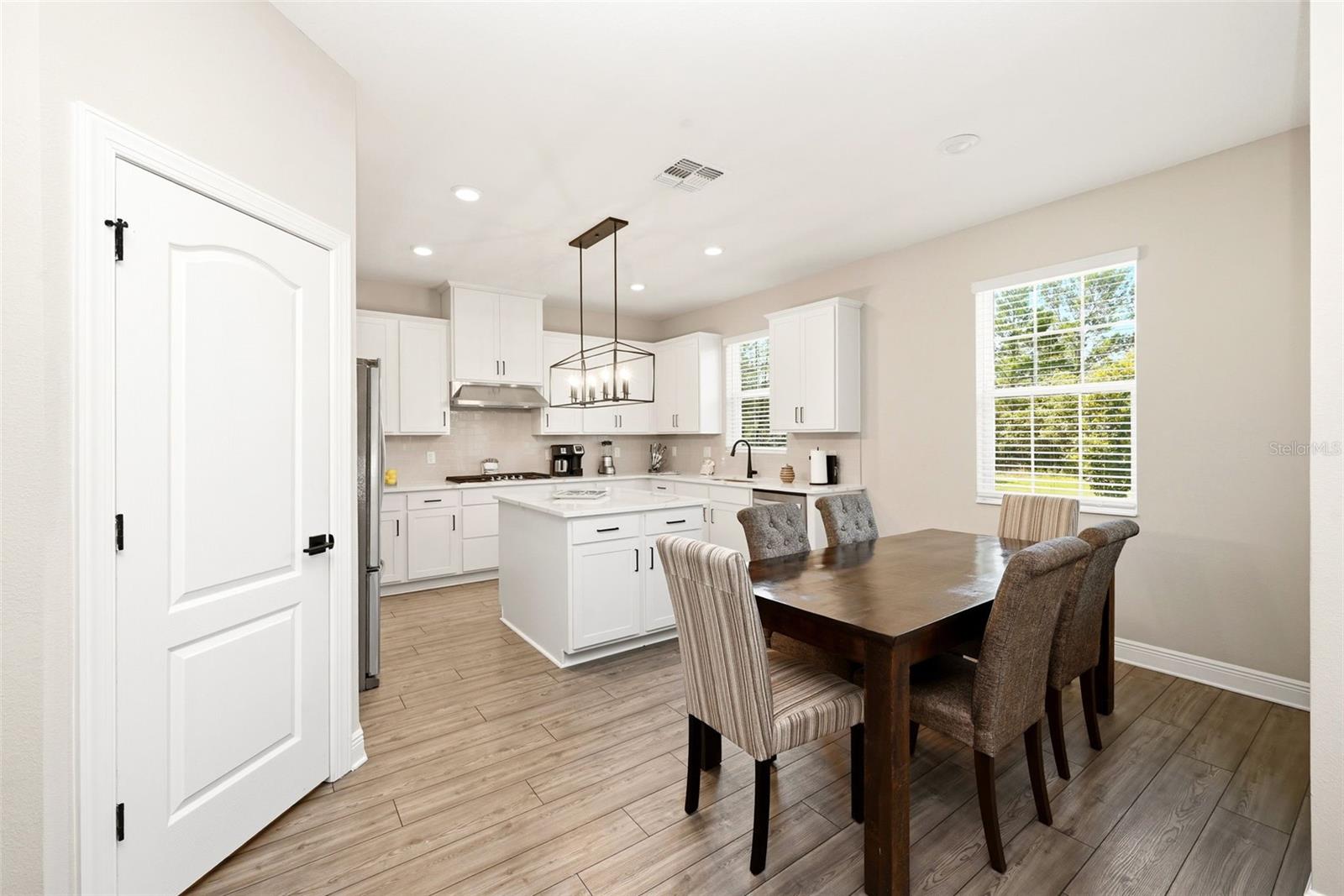 Image 6 of 22 For 1390 Remick Court
