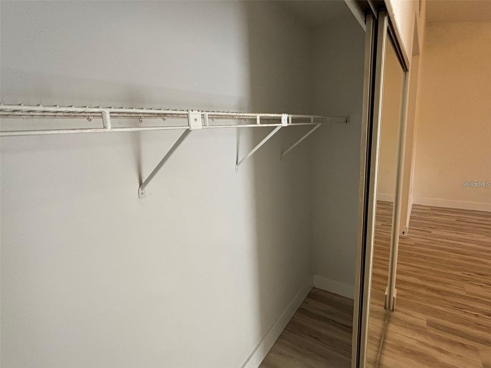 Image 16 of 23 For 339 Pembroke Lane S 228