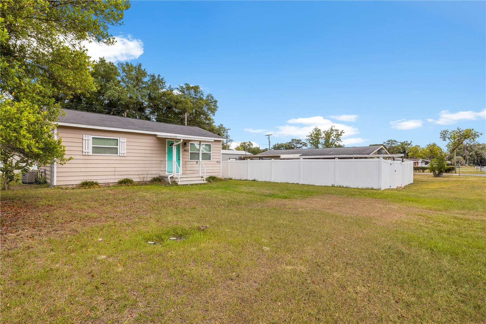 Listing photo id 13 for 4920 17th Street