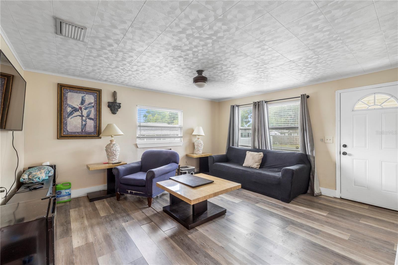 Listing photo id 17 for 4920 17th Street