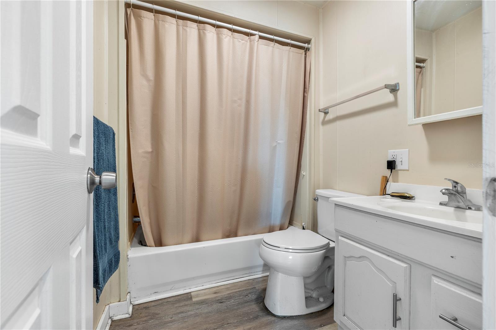 Listing photo id 22 for 4920 17th Street
