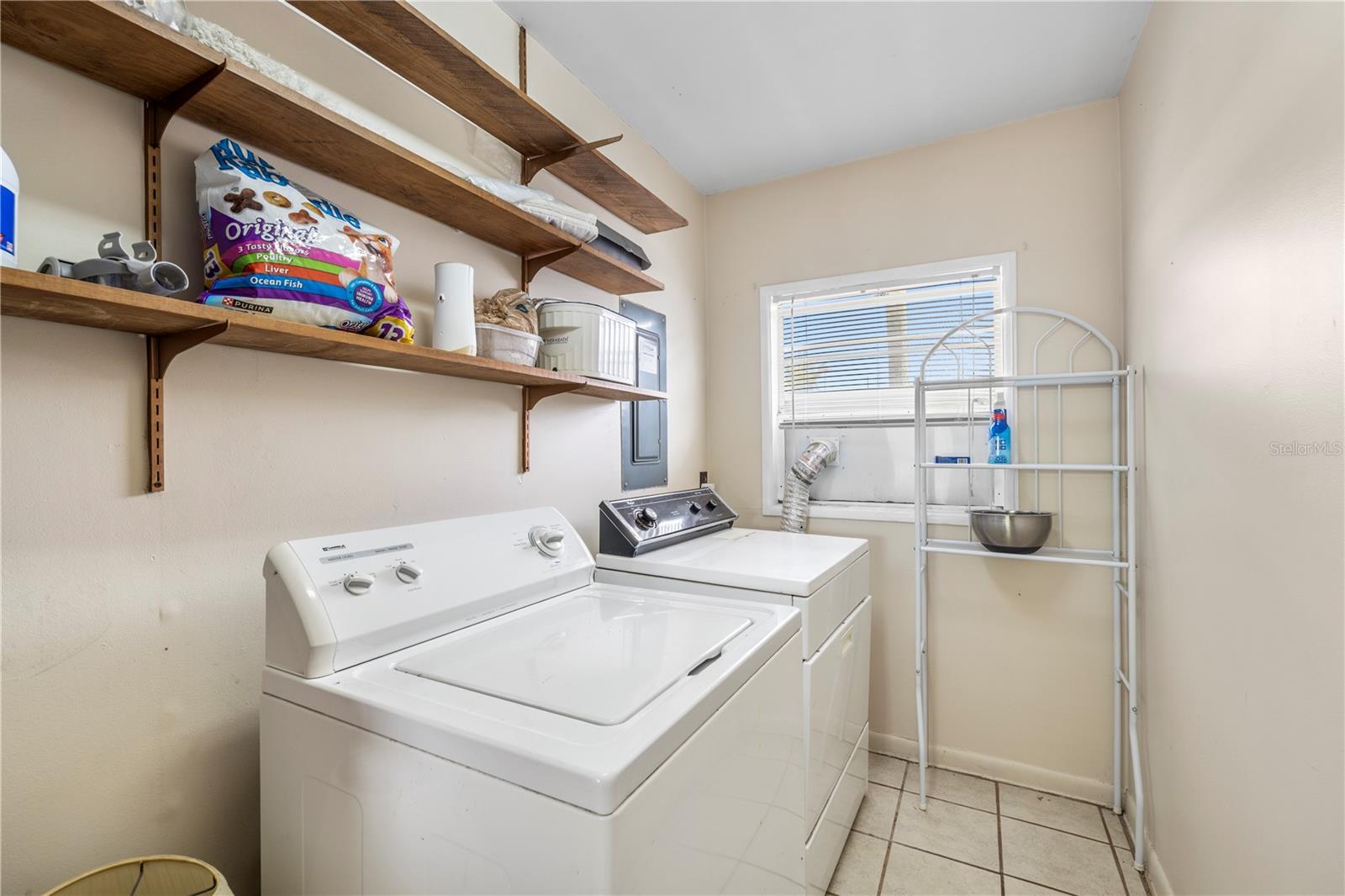 Listing photo id 31 for 4920 17th Street