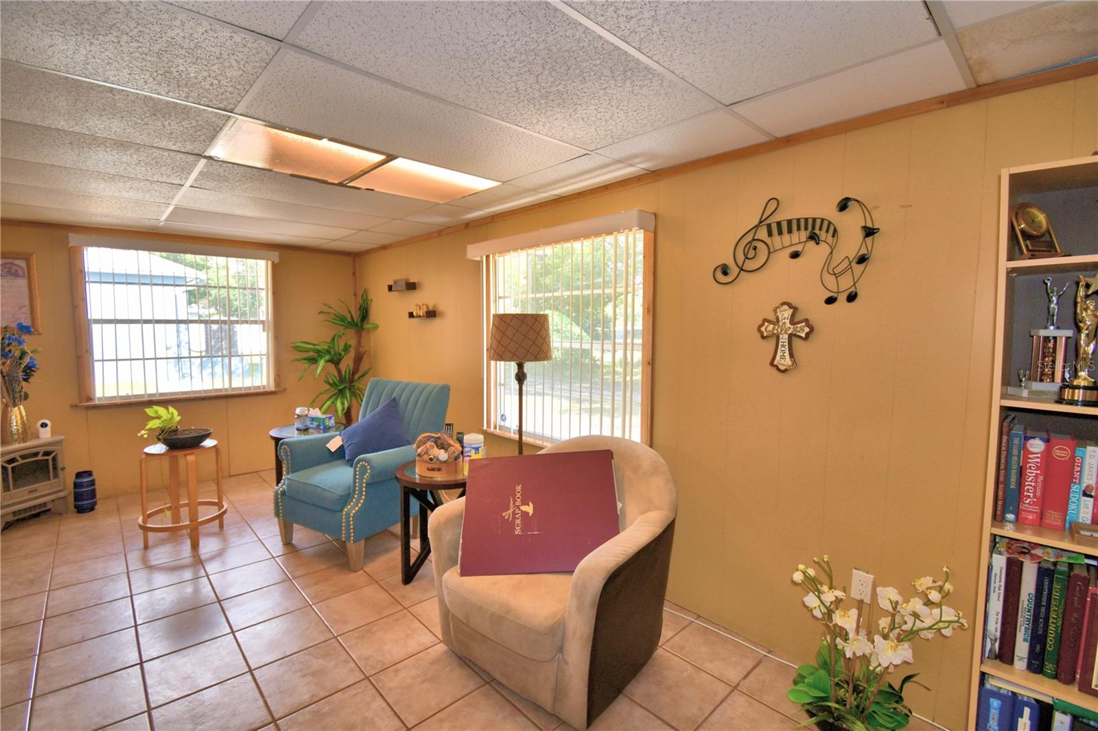 Image 18 of 62 For 2779 Robinwood Drive