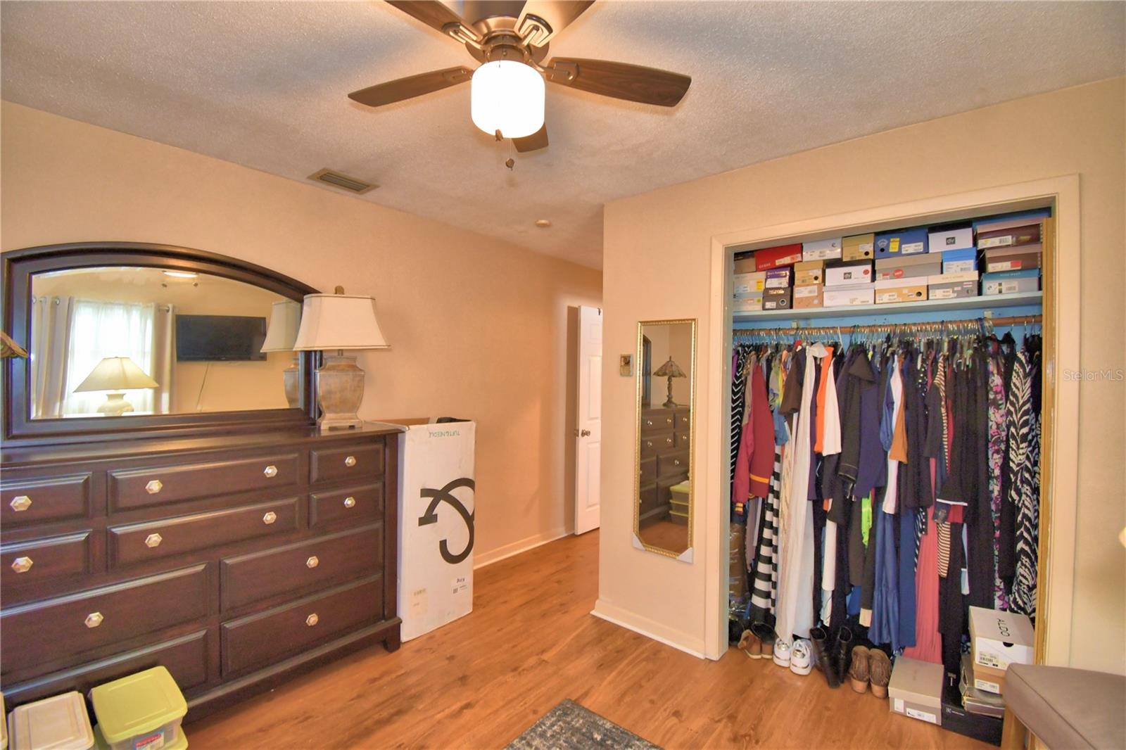 Image 33 of 62 For 2779 Robinwood Drive