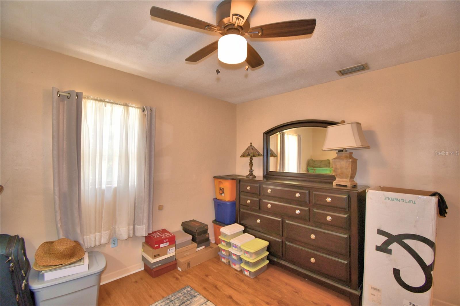 Image 34 of 62 For 2779 Robinwood Drive
