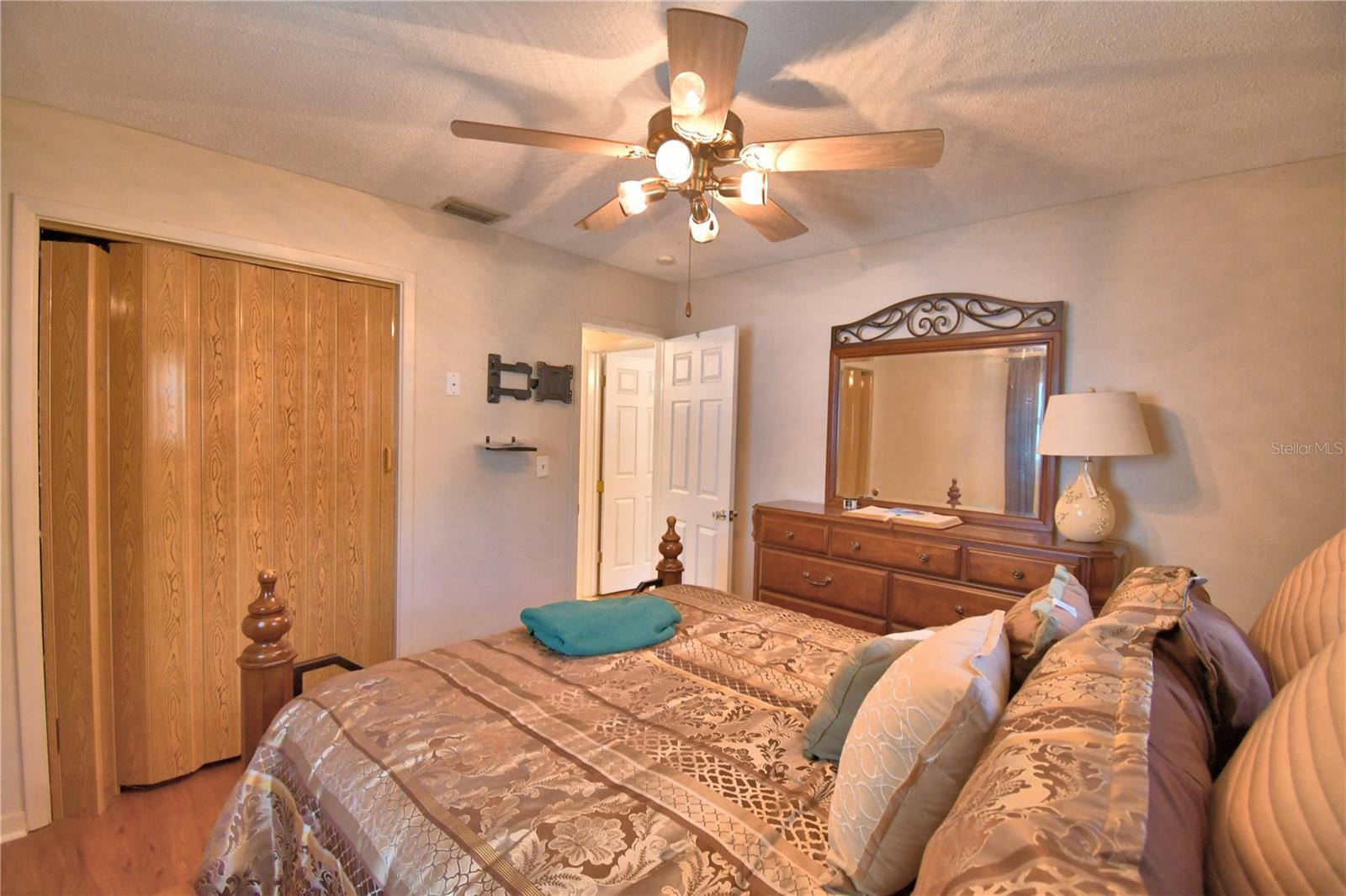 Image 41 of 62 For 2779 Robinwood Drive