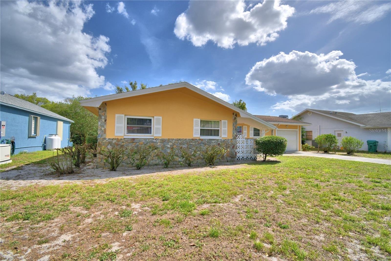 Image 50 of 62 For 2779 Robinwood Drive