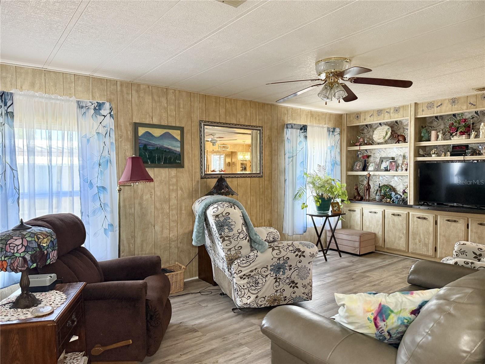 Image 4 of 30 For 34642 Sweetpea Lane Lane