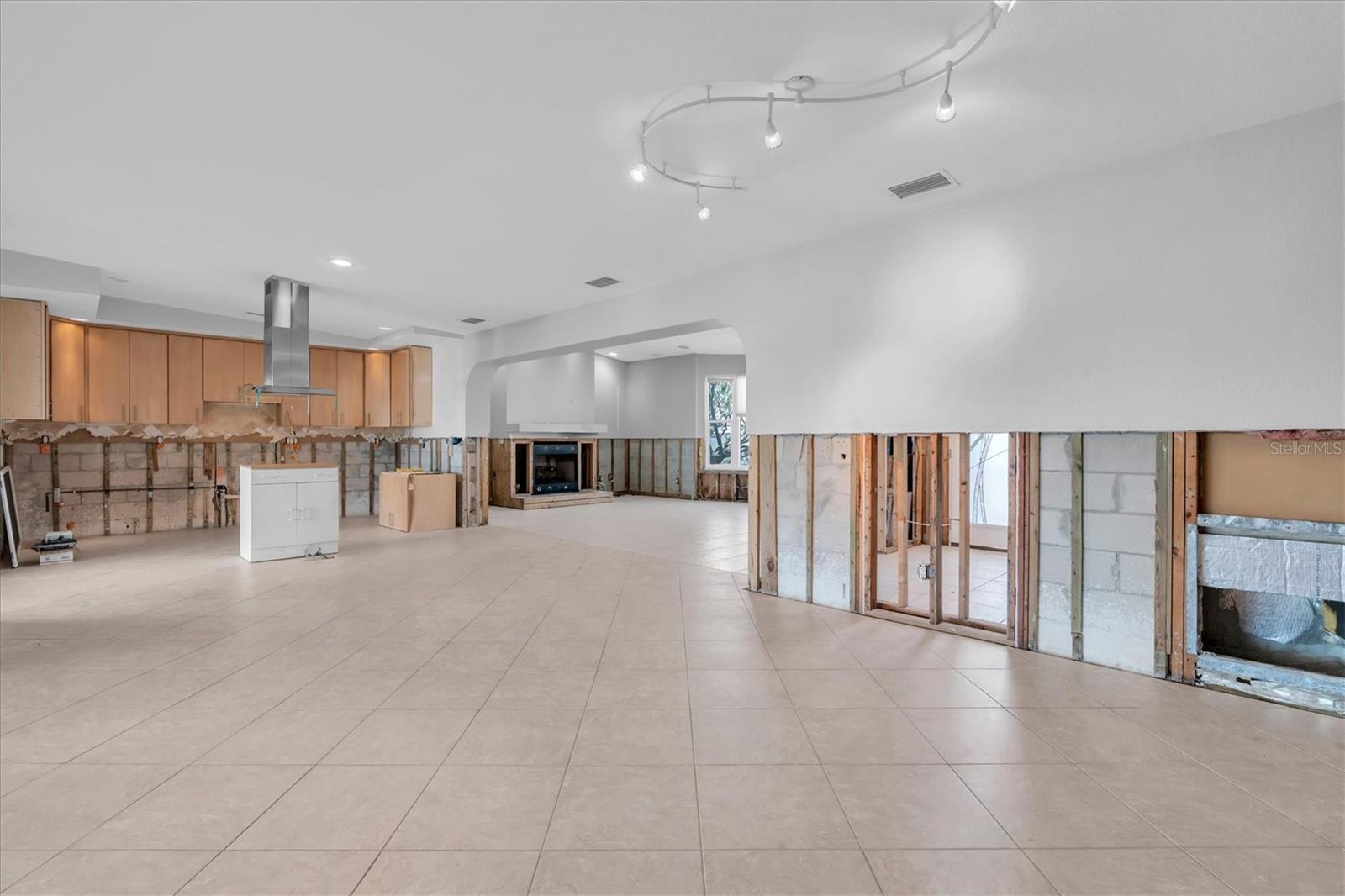 Image 19 of 54 For 11870 6th Street E