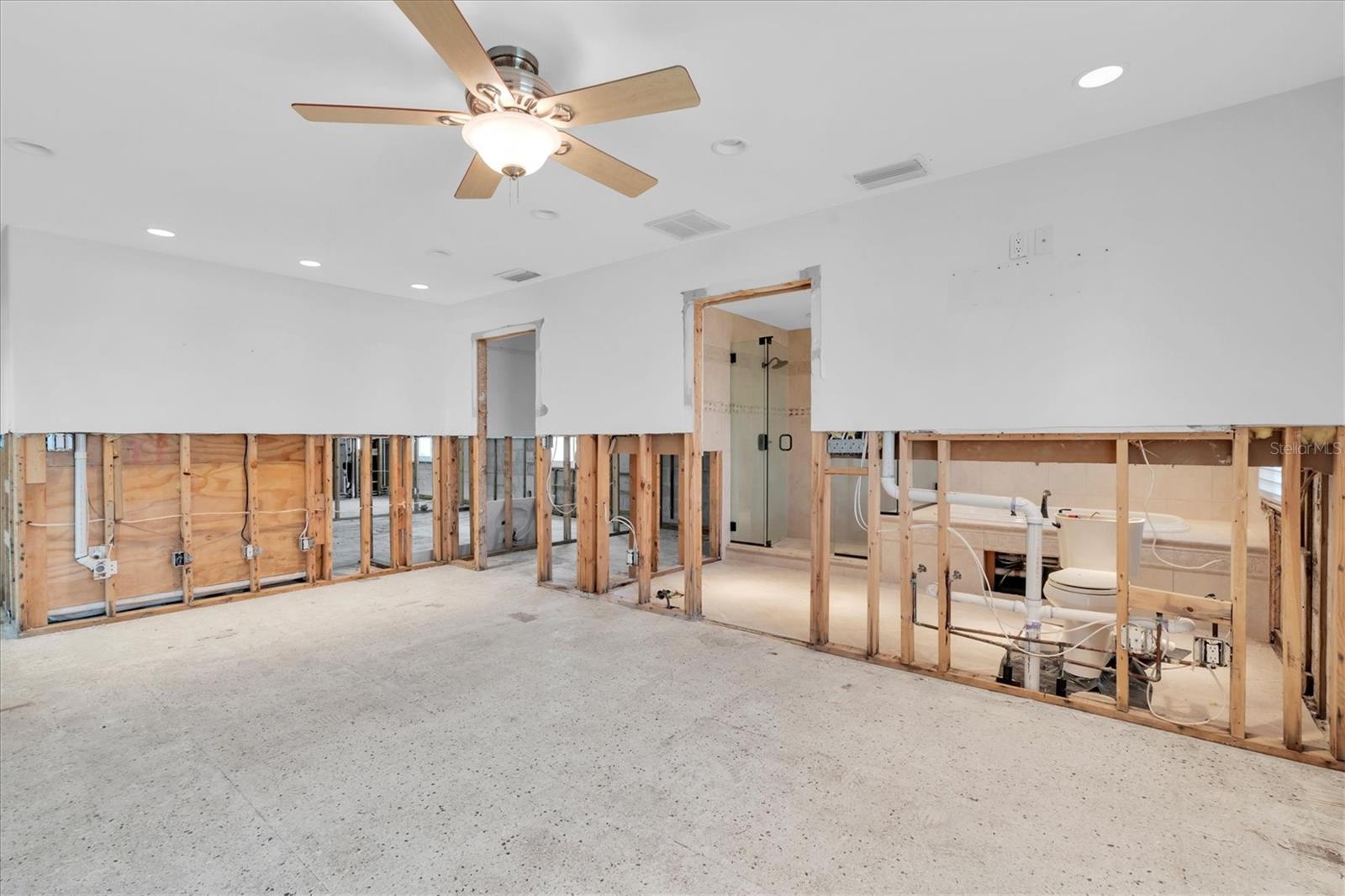 Image 27 of 54 For 11870 6th Street E