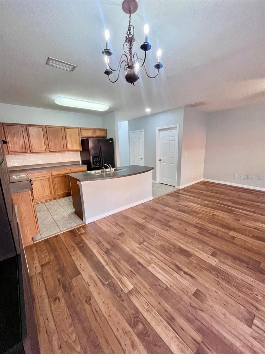 Image 3 of 20 For 1039 Blackwater Drive 1039