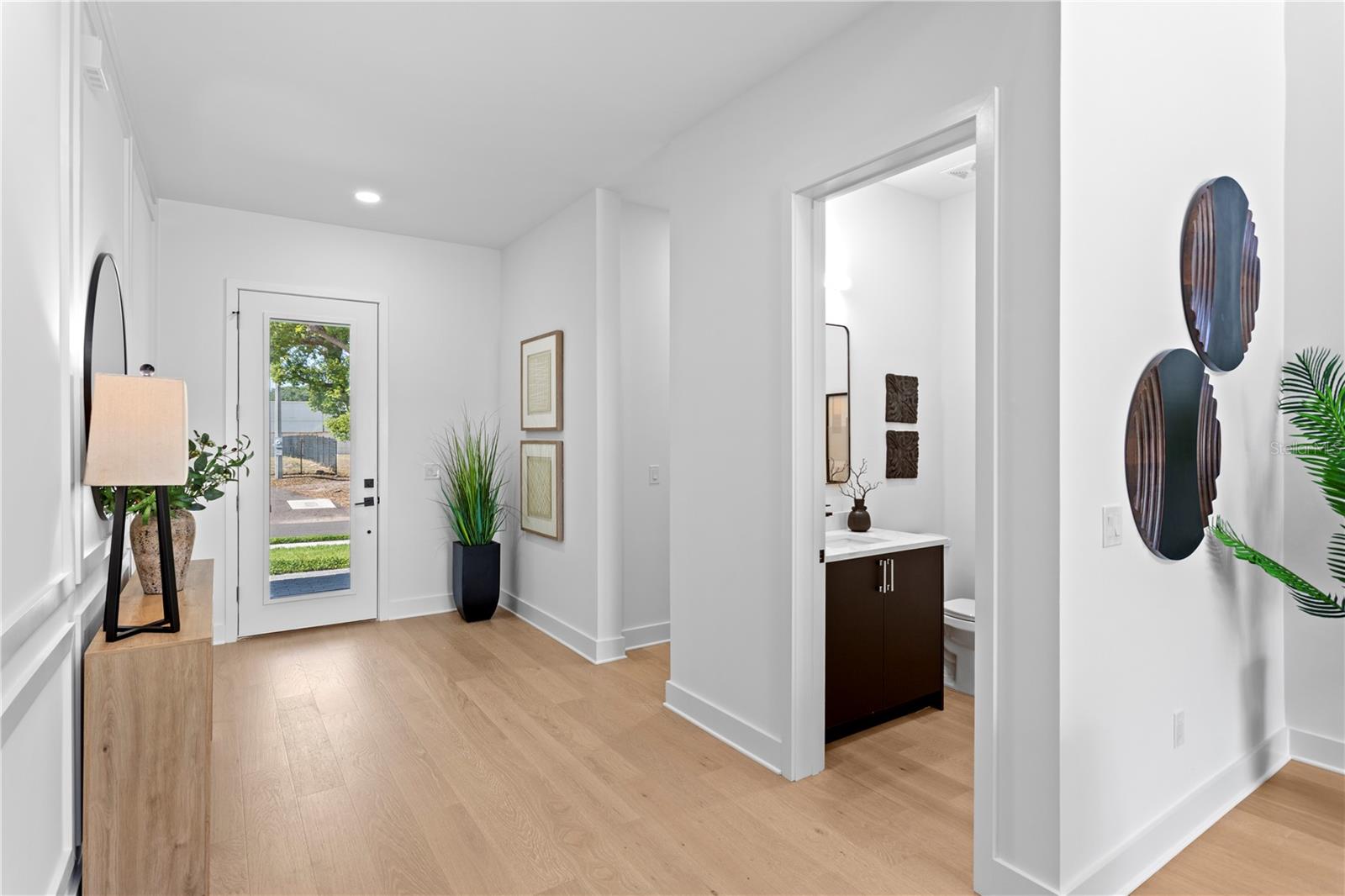 Image 8 of 85 For 3206 La Salle Street