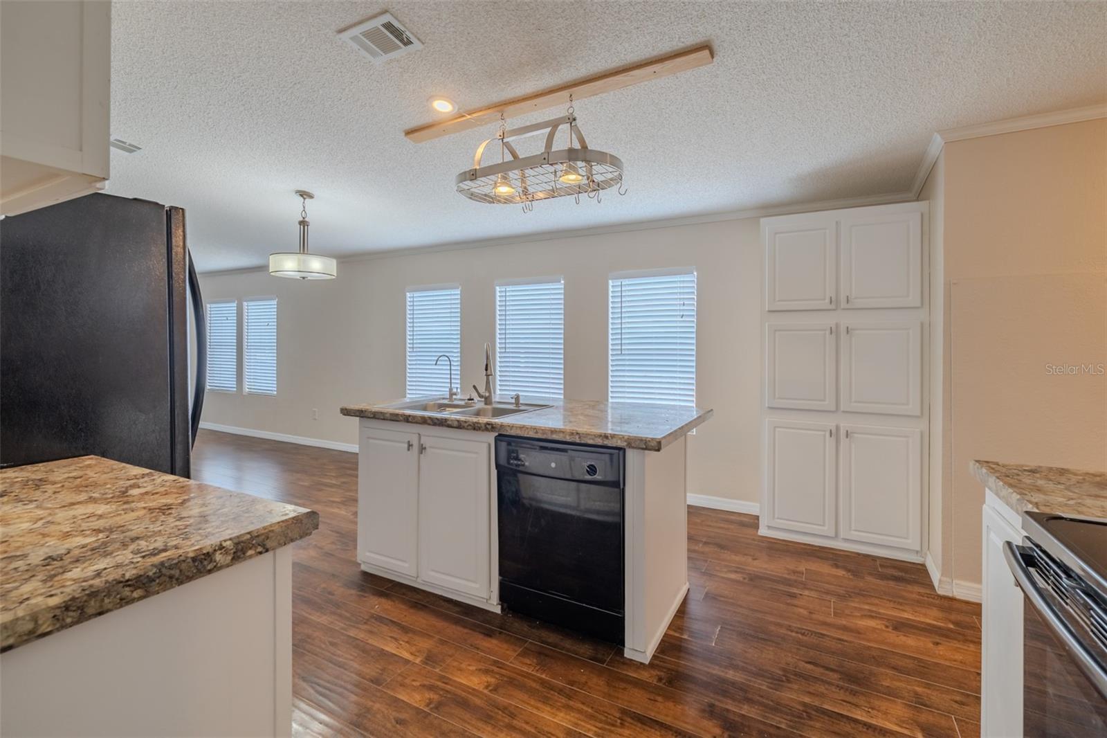 Image 15 of 47 For 8471 Fantasia Park Way