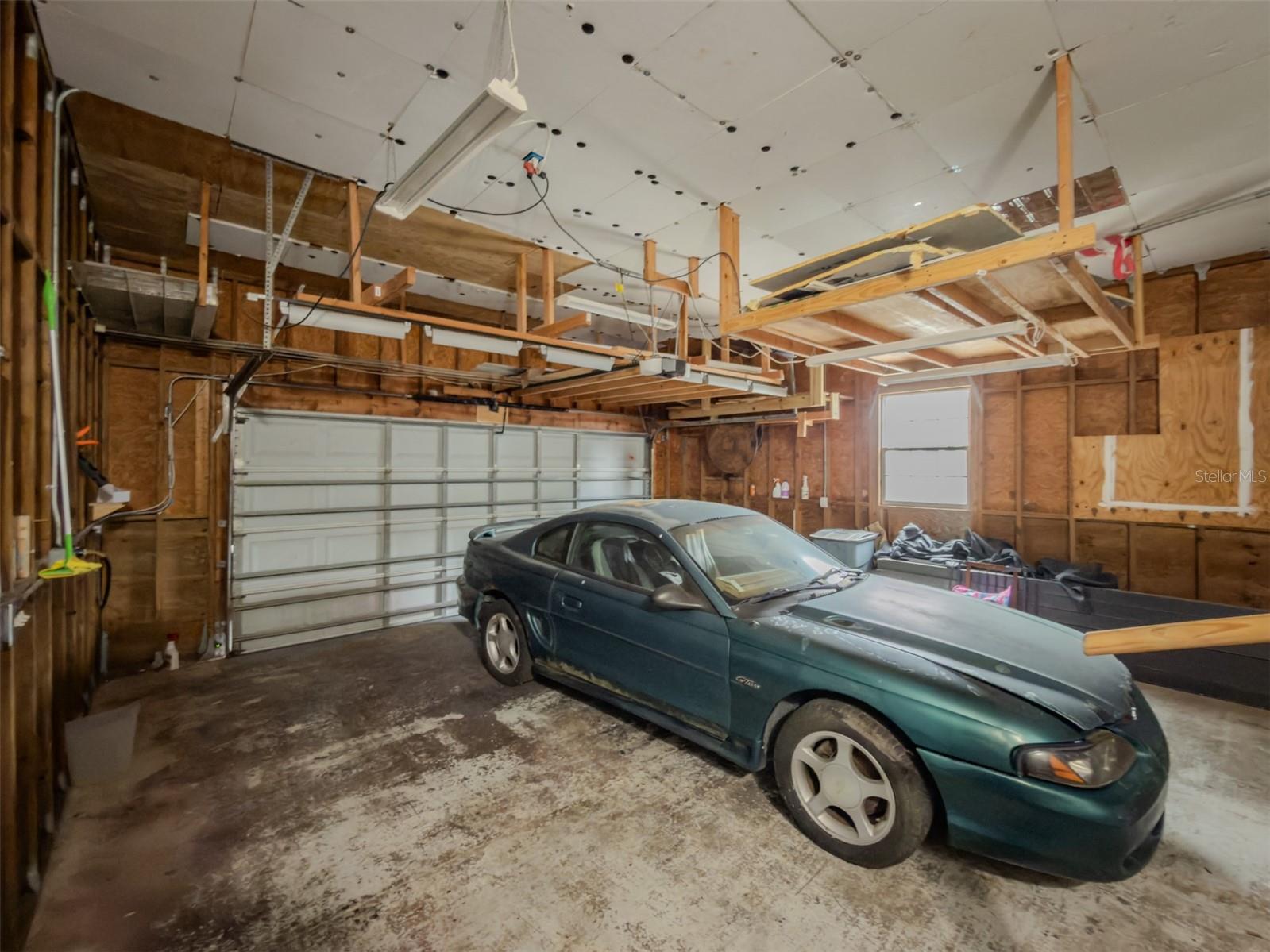 Image 33 of 47 For 8471 Fantasia Park Way
