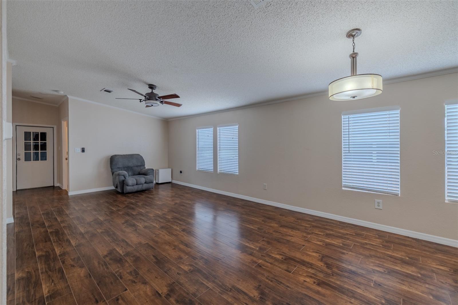 Image 6 of 47 For 8471 Fantasia Park Way
