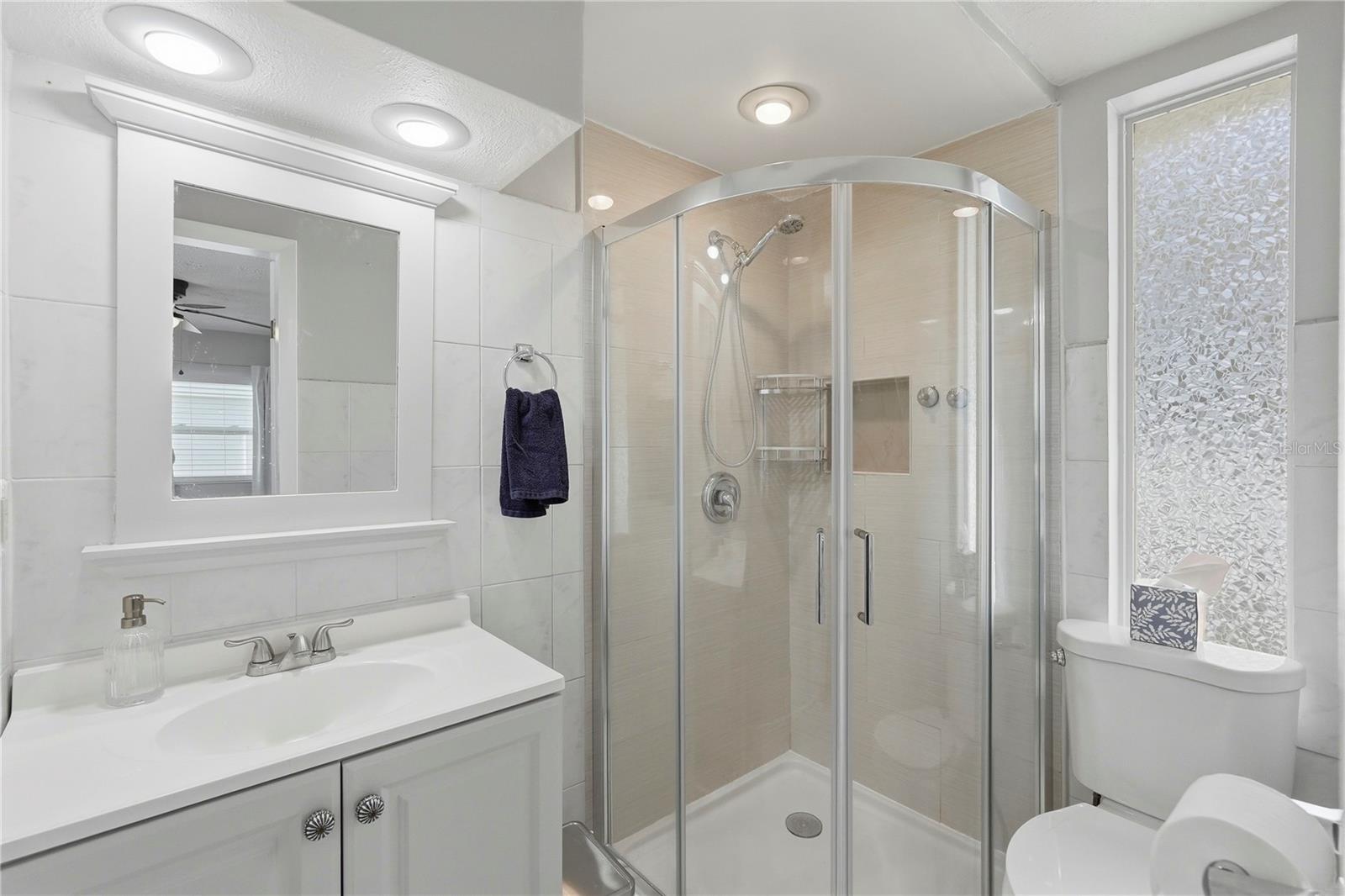 Image 10 of 21 For 2850 15th Avenue N
