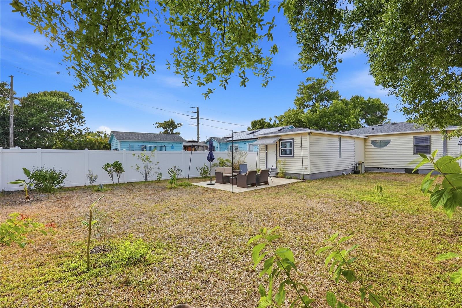 Image 19 of 21 For 2850 15th Avenue N
