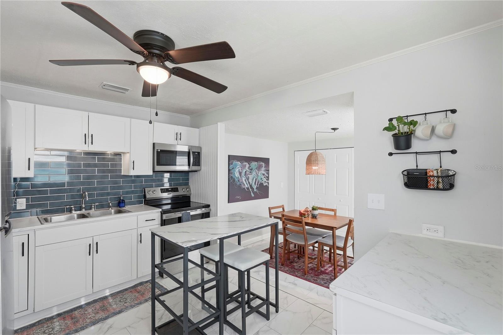 Image 5 of 21 For 2850 15th Avenue N