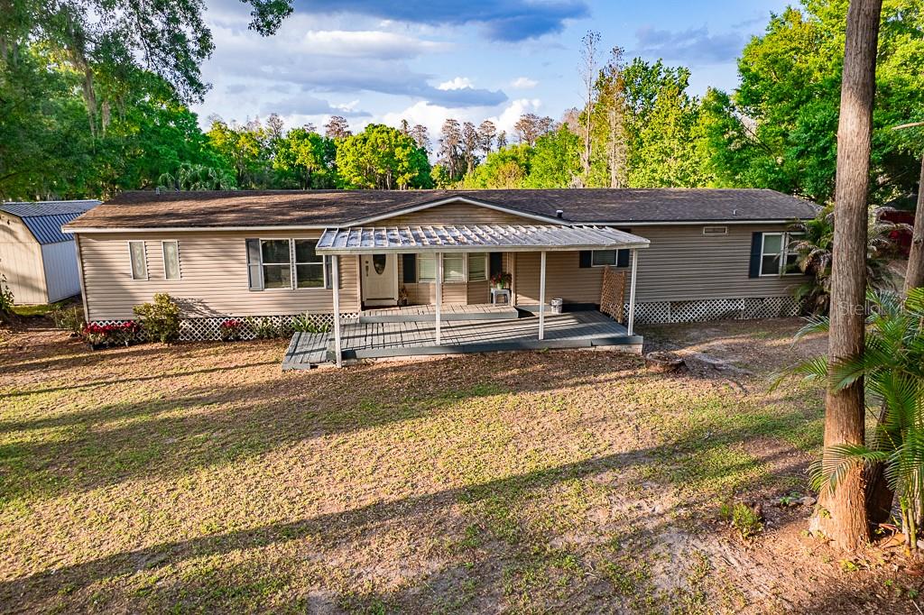 Listing photo id 18 for 13815 Plainview Road