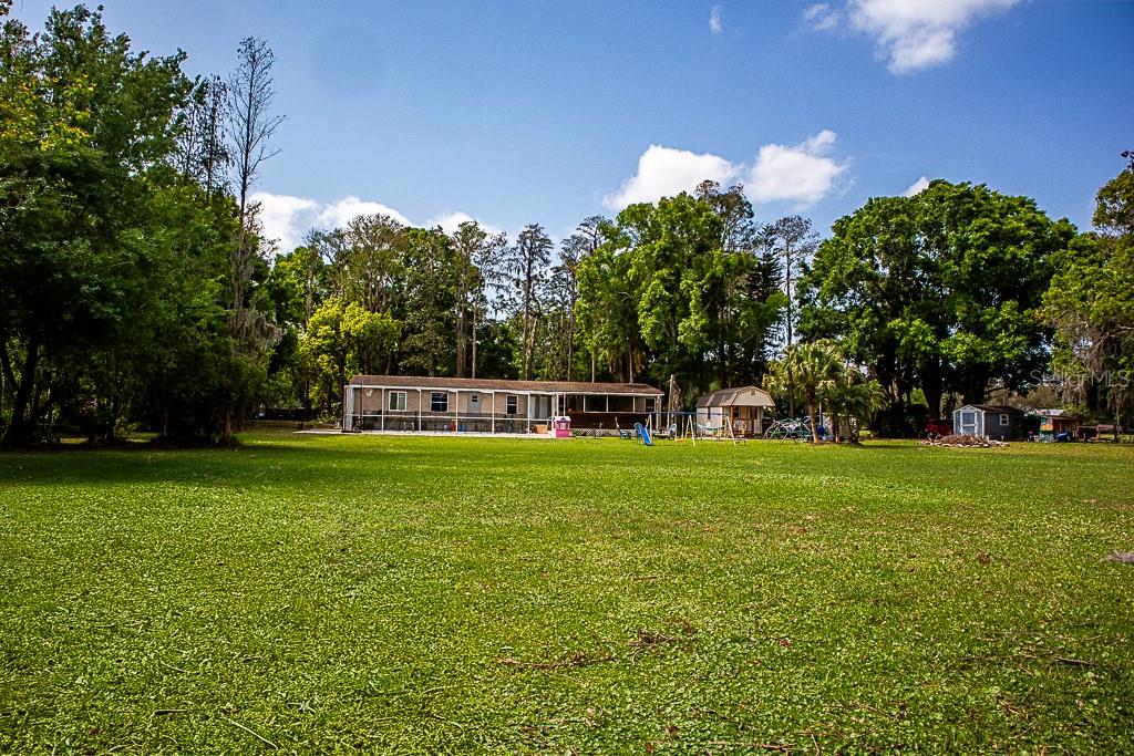 Listing photo id 28 for 13815 Plainview Road