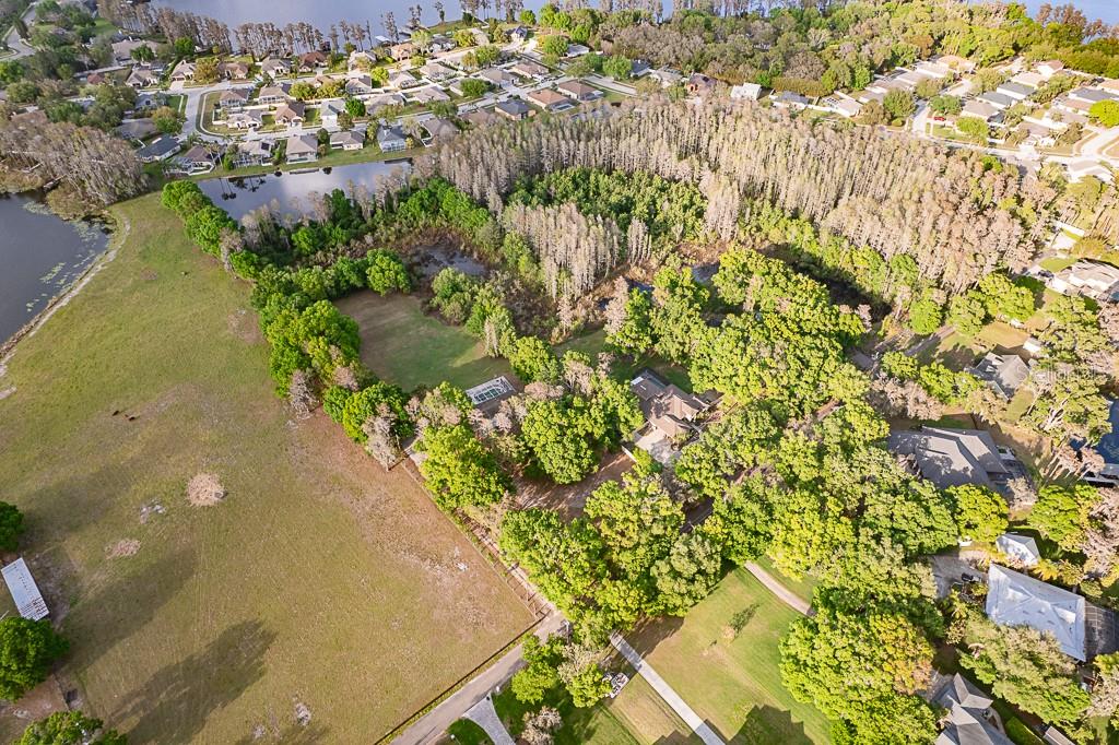 Listing photo id 2 for 13815 Plainview Road