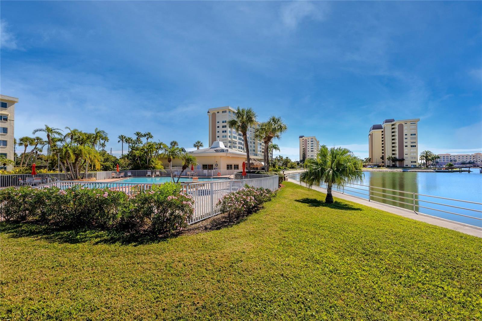 Image 18 of 26 For 4550 Cove Circle 205