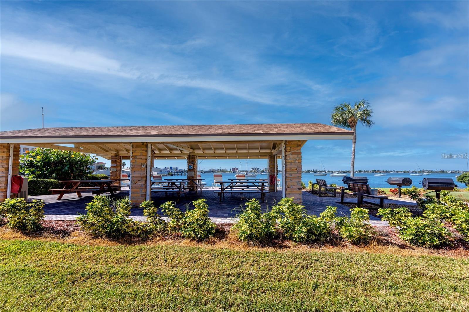 Image 22 of 26 For 4550 Cove Circle 205