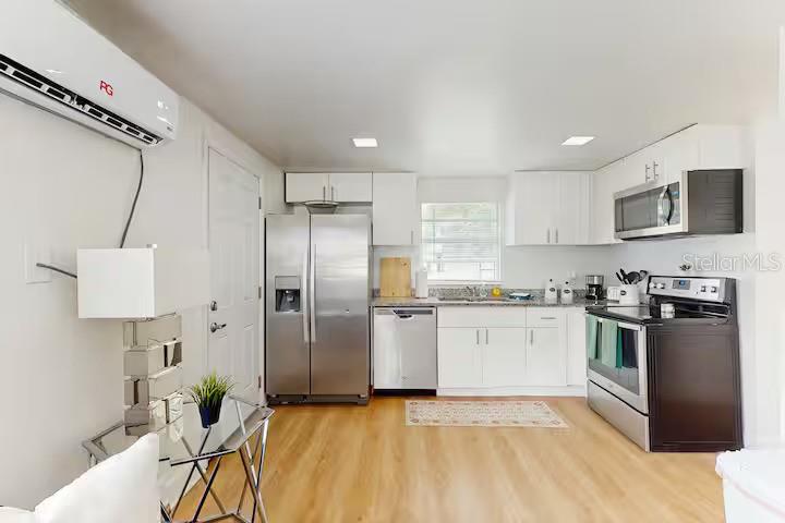Image 4 of 17 For 4214 Ohio Avenue