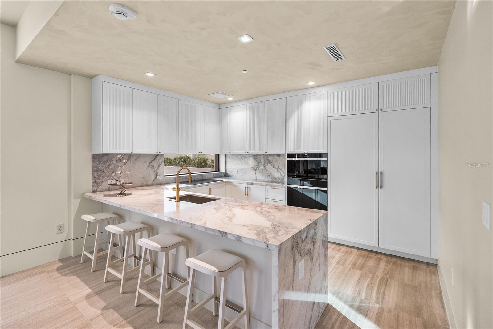 Image 13 of 78 For 3020 Santiago Street 1
