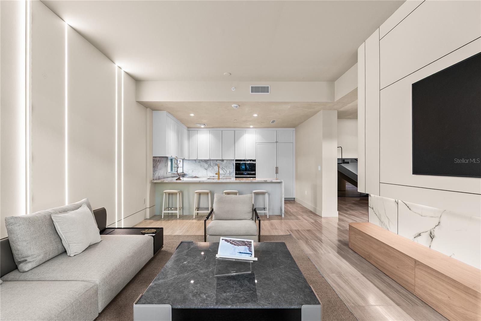 Image 19 of 78 For 3020 Santiago Street 1