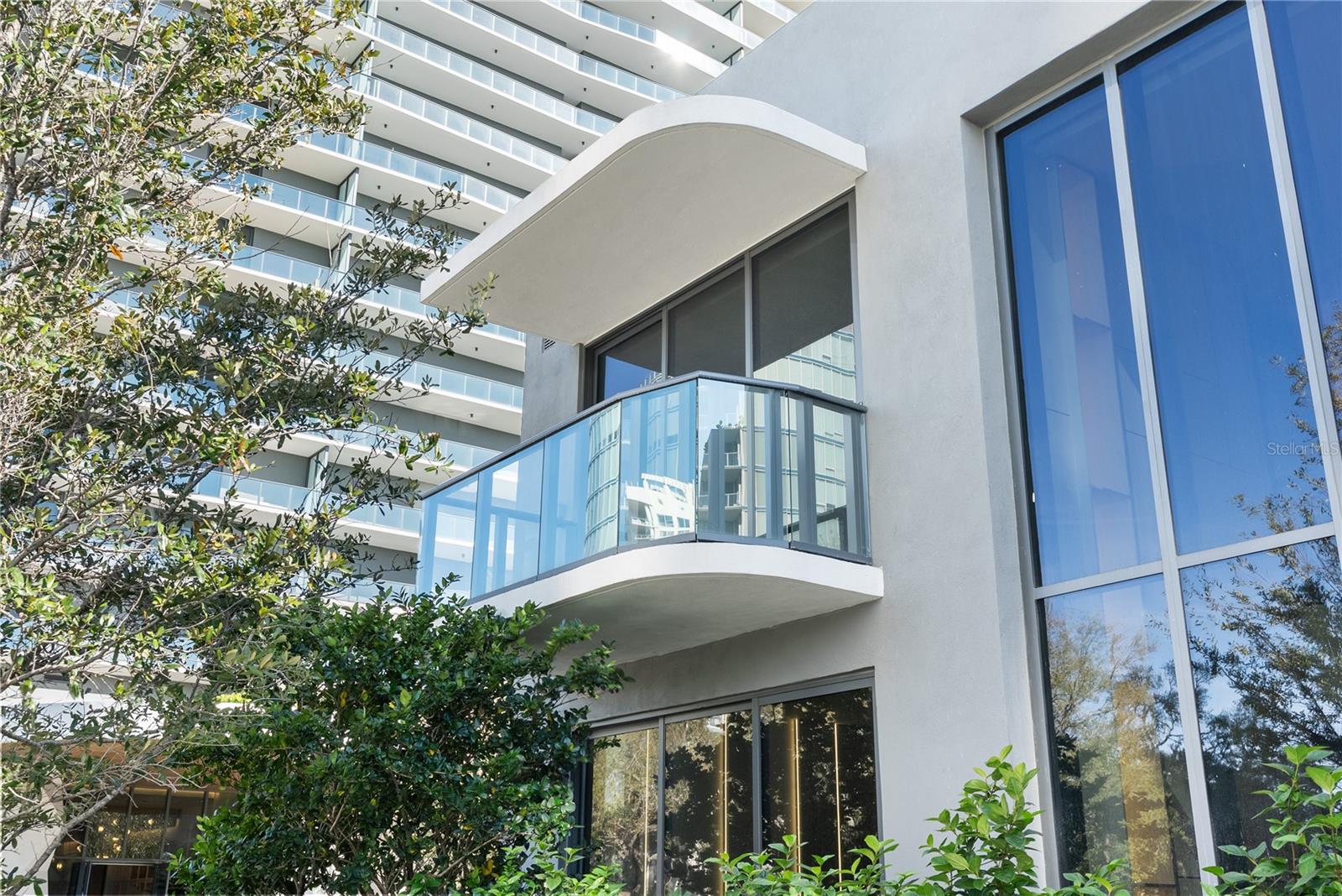 Image 4 of 78 For 3020 Santiago Street 1