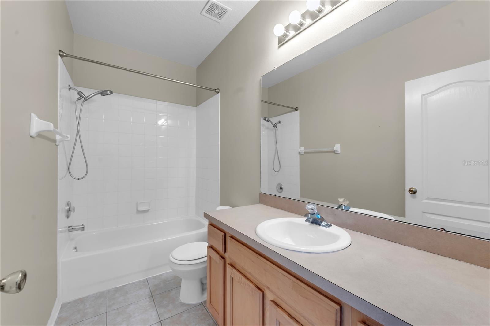 Image 25 of 36 For 3115 Bayshore Oaks Drive