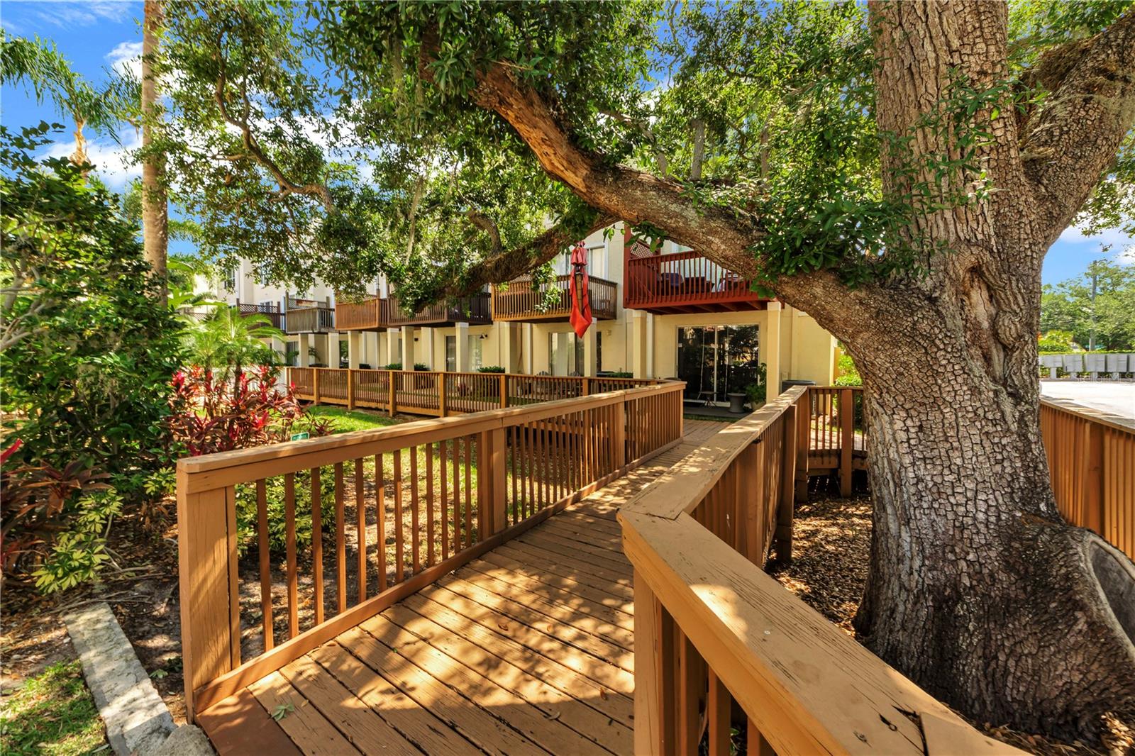 Image 31 of 36 For 3115 Bayshore Oaks Drive