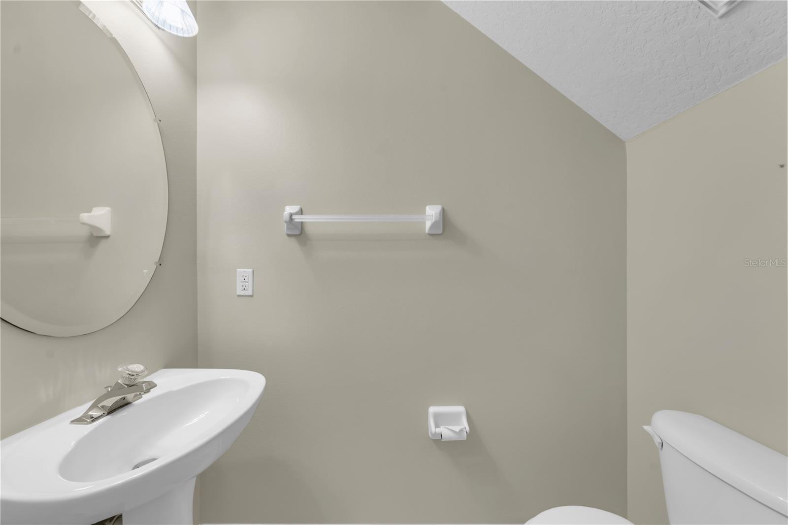 Image 7 of 36 For 3115 Bayshore Oaks Drive