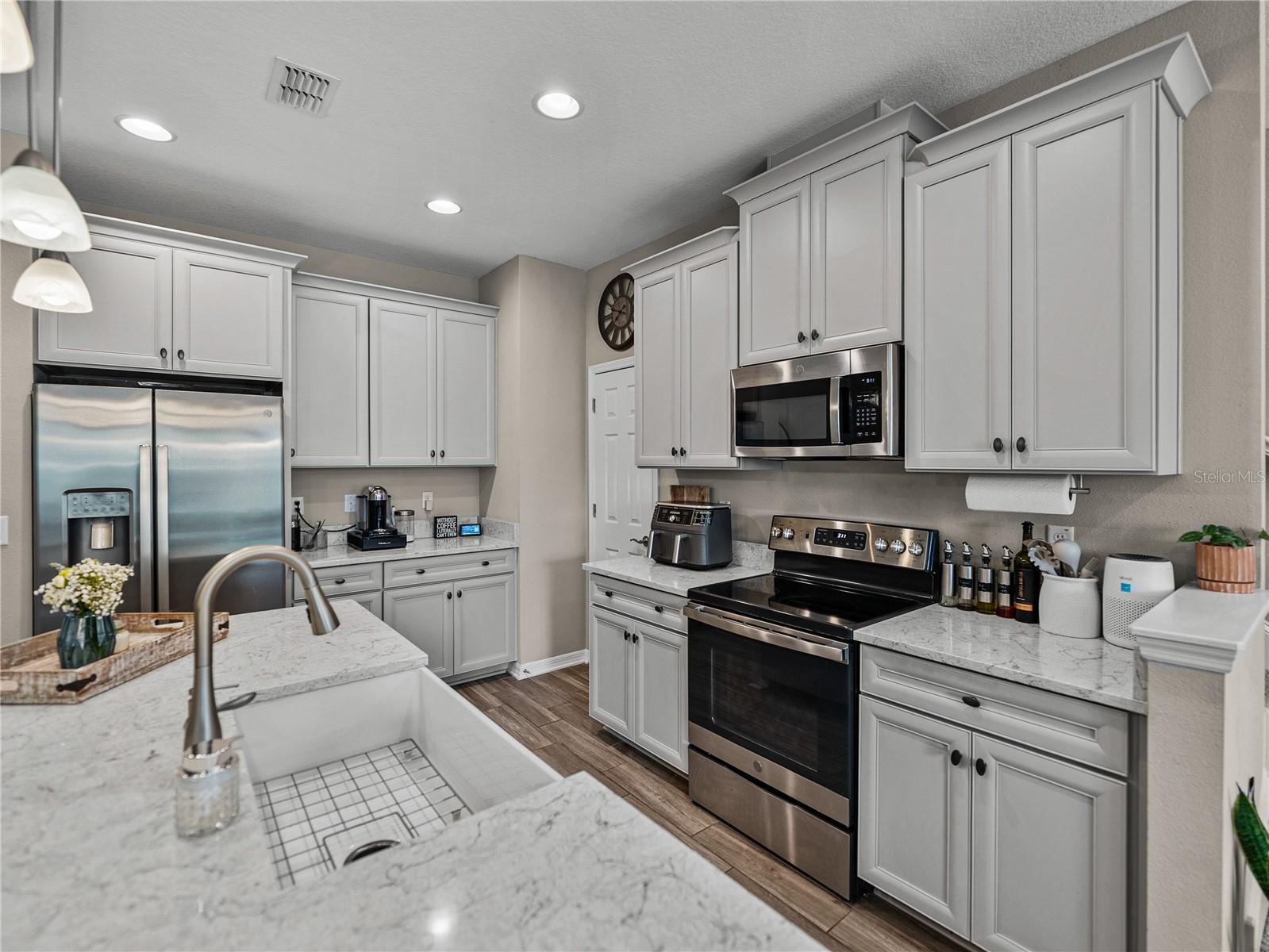 Image 12 of 69 For 29934 Southwell Lane