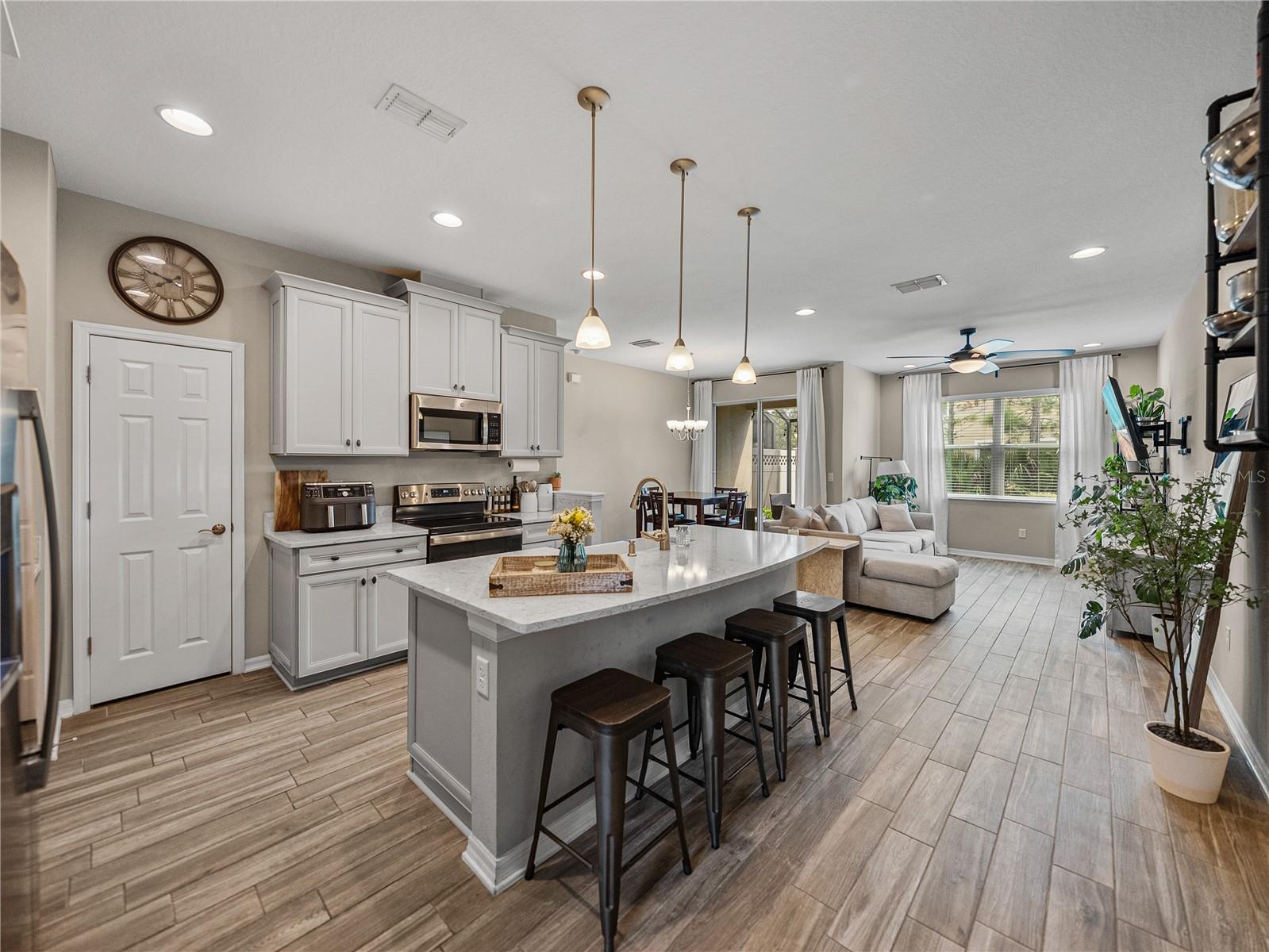 Image 3 of 69 For 29934 Southwell Lane