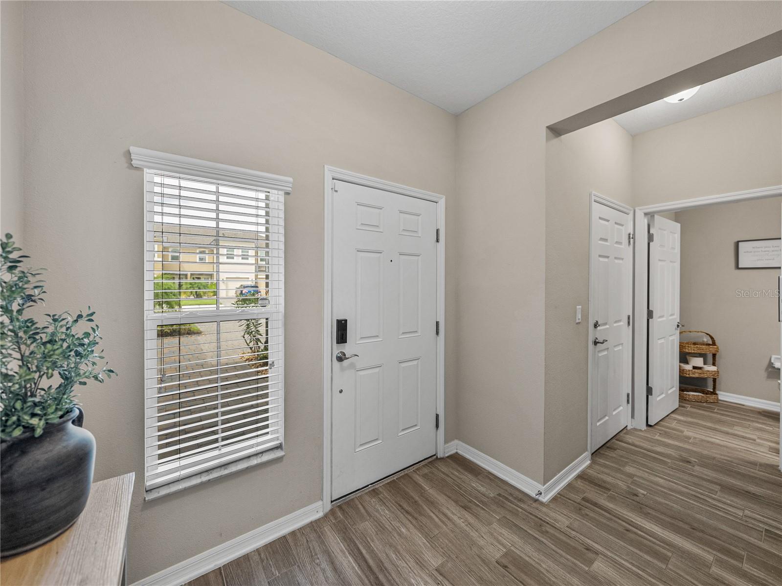 Image 6 of 69 For 29934 Southwell Lane