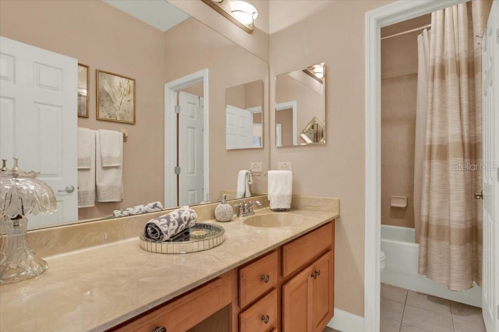 Image 22 of 35 For 7172 Islamorada Circle