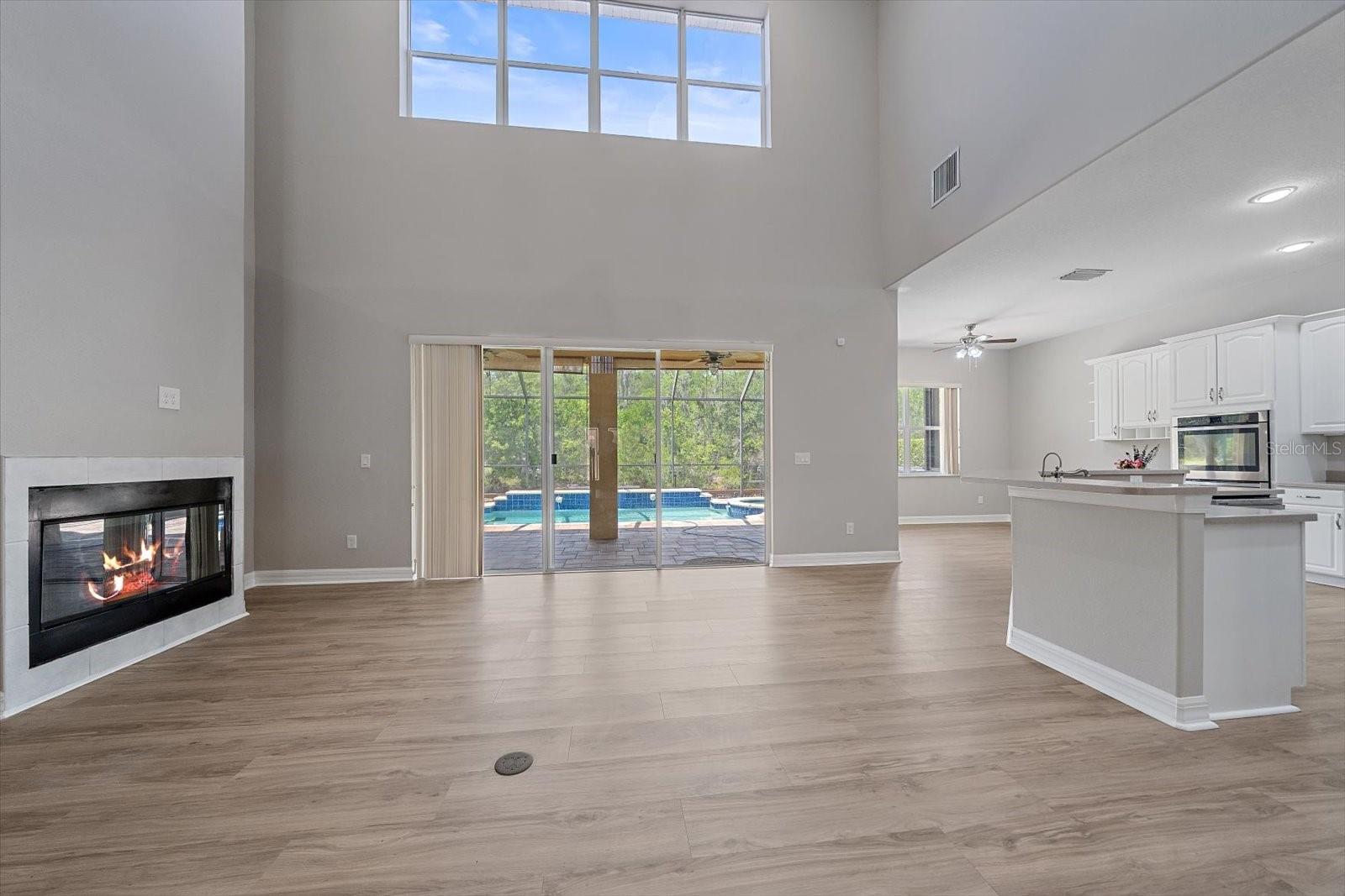 Image 21 of 42 For 18046 Cozumel Isle Drive