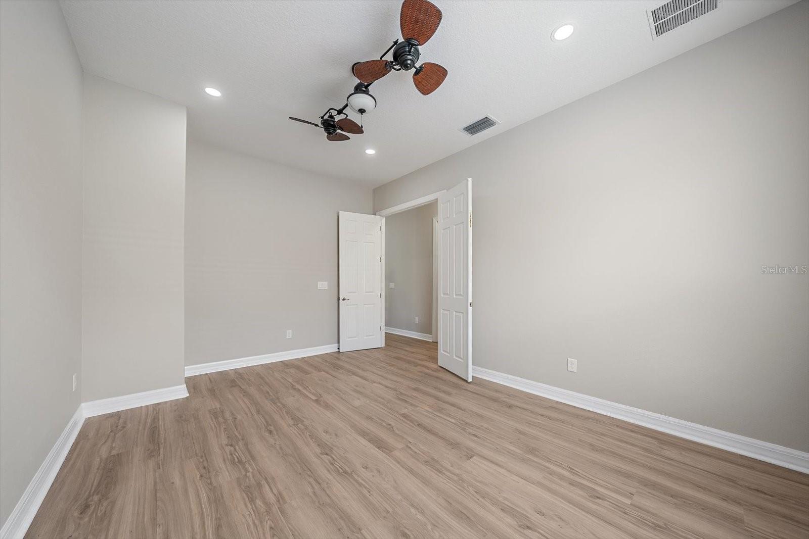 Image 33 of 42 For 18046 Cozumel Isle Drive