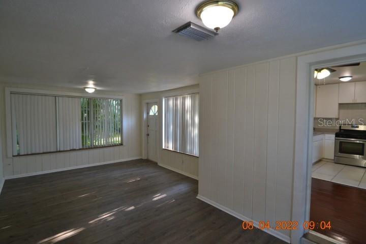 Image 8 of 40 For 2801 Sanders Drive