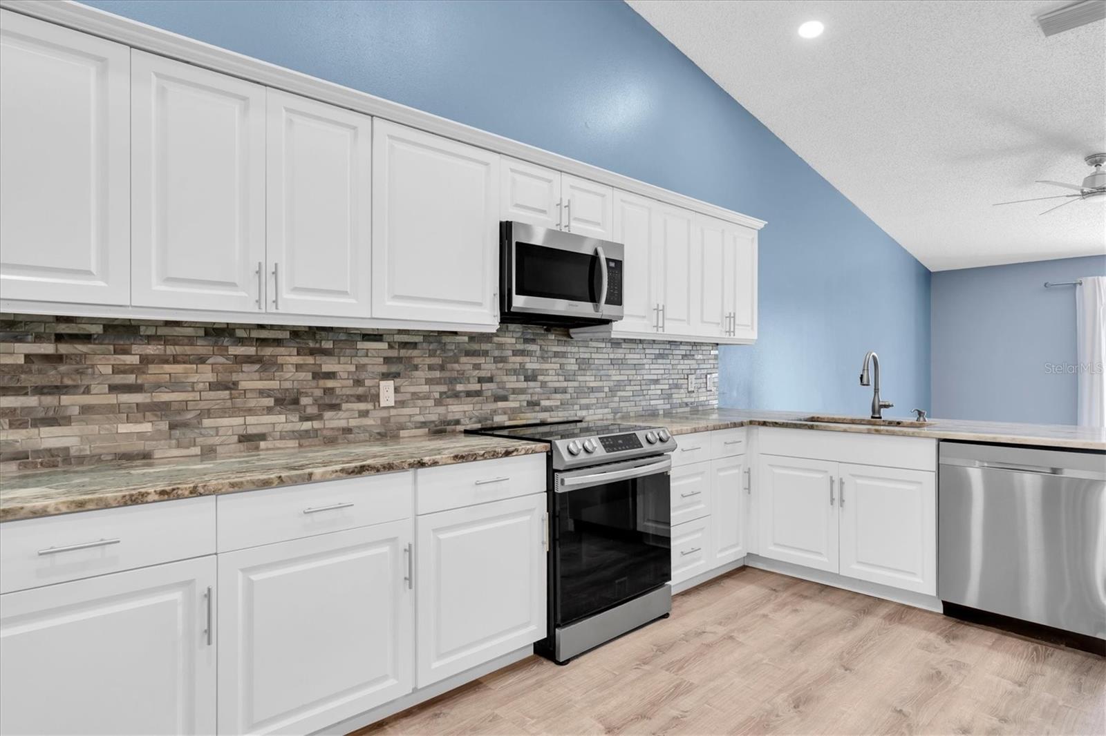 Image 8 of 34 For 9735 Cypress Shadow Avenue