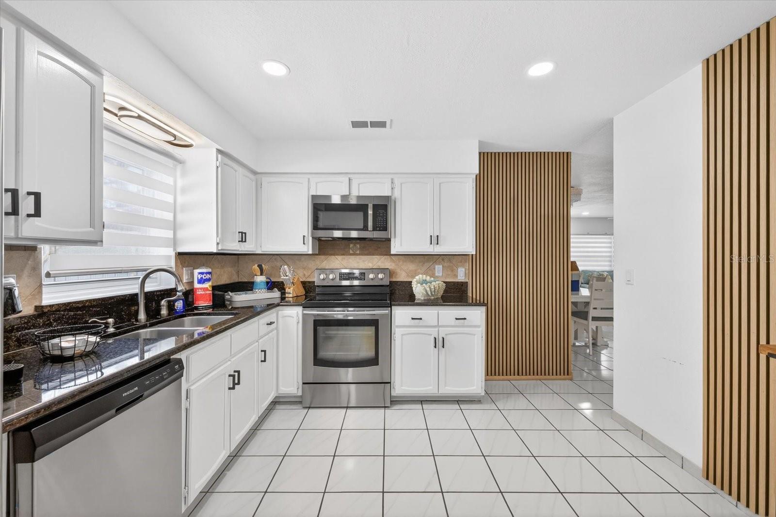 Image 12 of 46 For 8902 Hamner Avenue